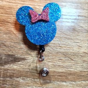Minnie Mouse Badge Reel